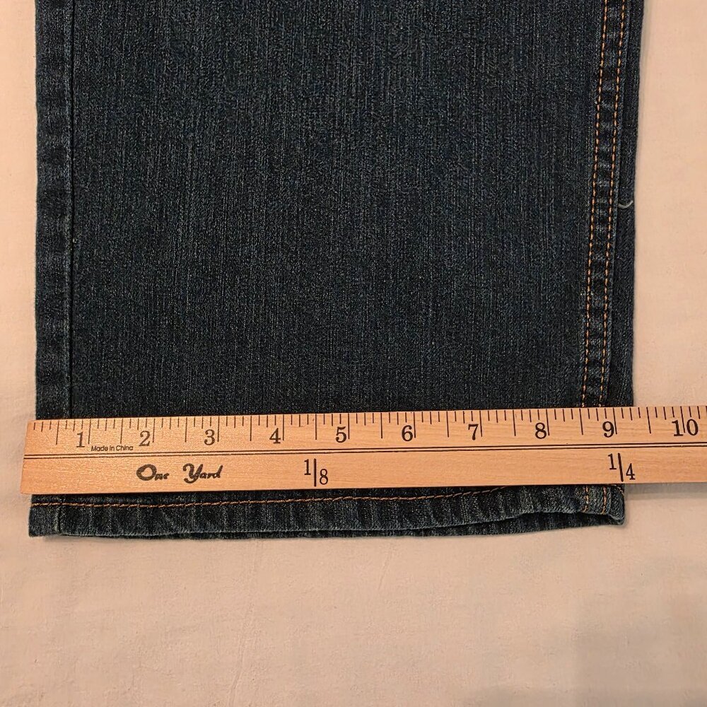 Men's Levi's 559 Relaxed Fit Straight leg denim jeans, size 42"x30". - Picture 6 of 6